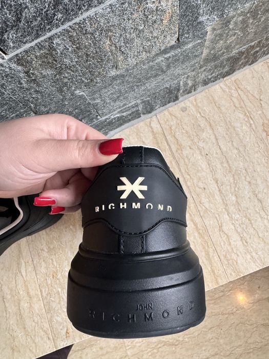 Черни мъжки обувки John Richmond