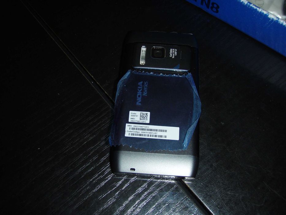 Nokia N8, functional in orice retea, aproape nou, la cutie