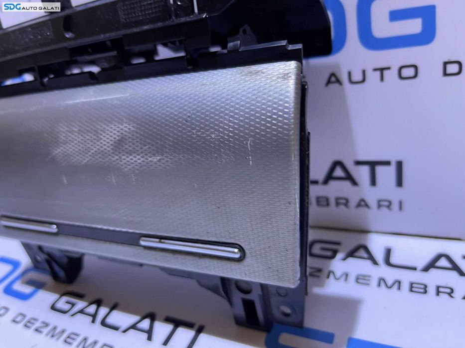 Scrumiera Bord Consola Centrala Audi A4 B7 2005 - 2008 Cod 8E0857951F