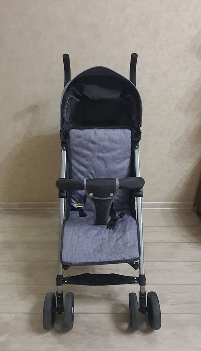 Продам коляску б/у 15000 Возможен торг!