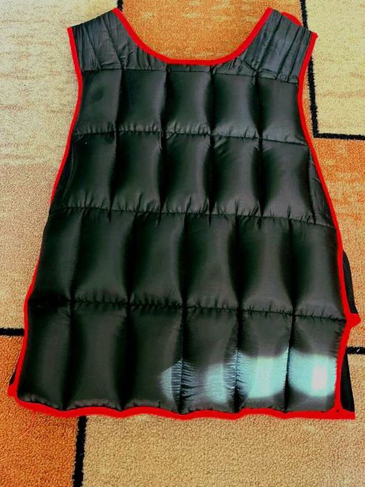 Продавам желетка  стегло16кг