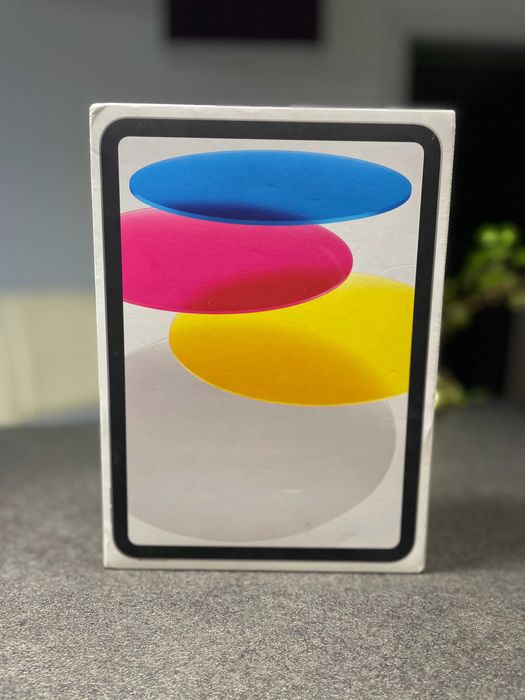 Apple iPad 11-инчов: чип A16, 128 GB, Wi-Fi 6, 12 MP камера - Сребрист