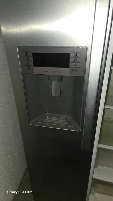 Американски хладилник Hotpoint