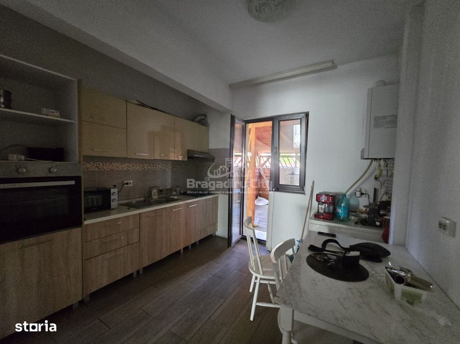 Inchiriere Apartament 3 cam cu curte Monumentului Bragadiru