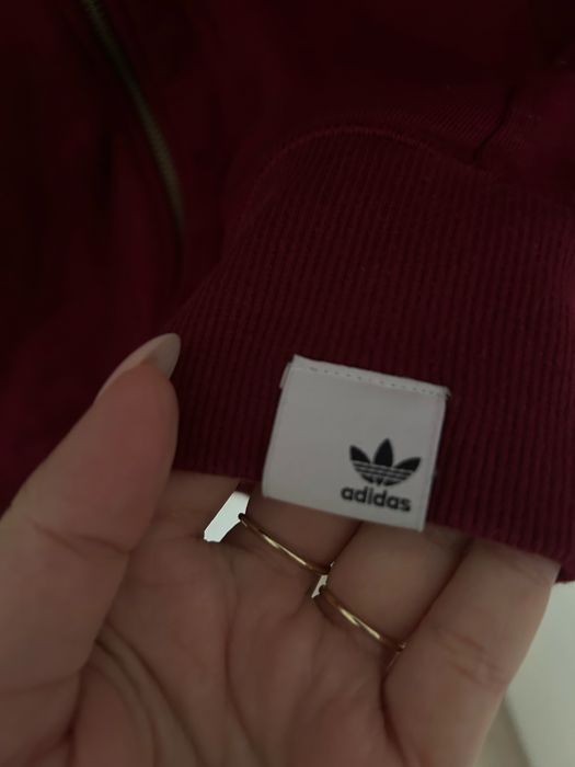 Адидас спортно връхно