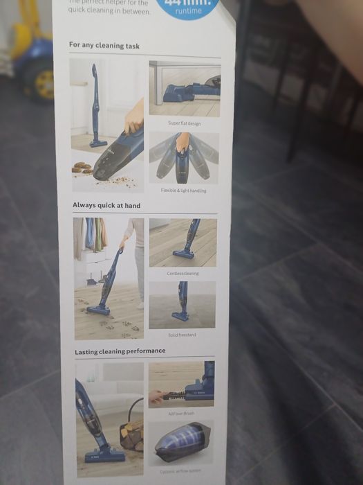 Aspirator vertical BOSCH Readyy'y 20Vmax,  0.4l, 2 în 1, 44 min