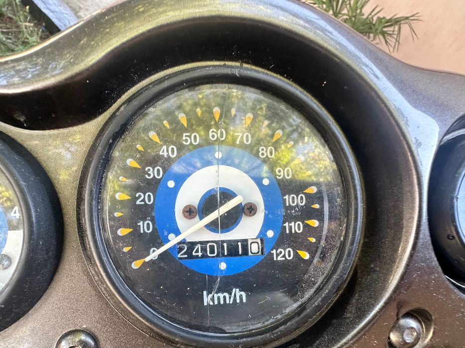 Scuter Suzuki Katana 50 cm /2T  1800 LEI