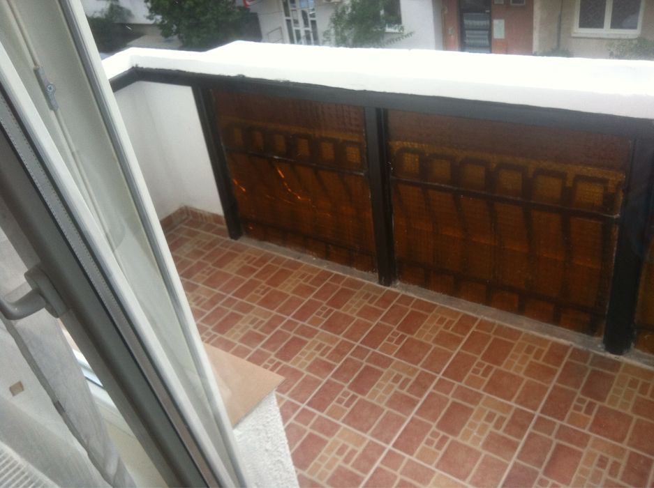 De inchiriat ap 2 camere, et2 zona cornisa-7noiembrie