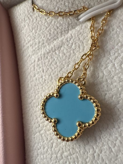 Колие Van Cleef ново в кутия