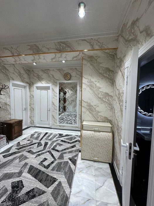 2 хоналик квартира 5 кават кирпичный дом, 7 микр