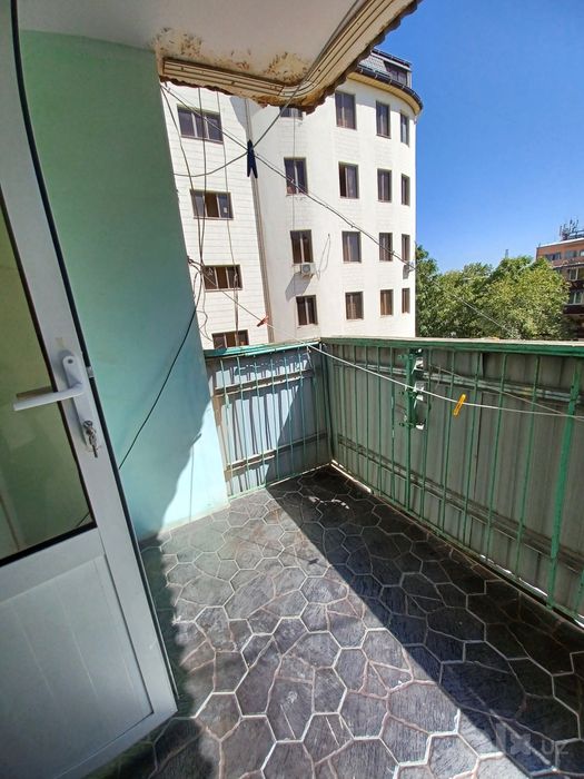 Продаю 4 х комнатную. Микрорайон
