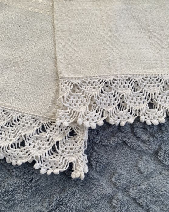 Големи месали /кърпи с ръчно плетена дантела