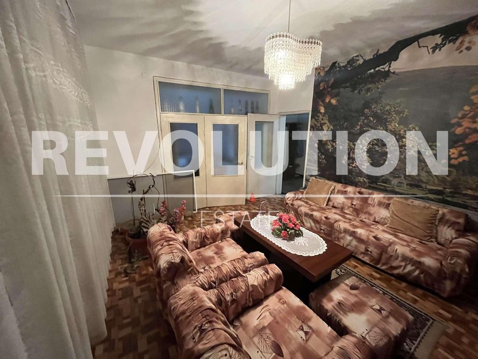 Дава се под наем Четиристаен апартамент в Пловдив, Захарна фабрика - 86 кв.м за 350 € - Снимка #1