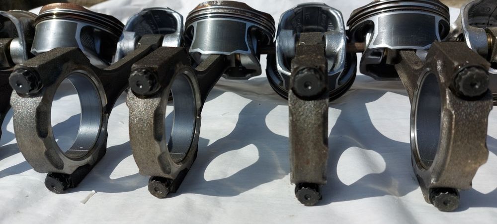 Б/У Поршневая группа от Lexus 570 / 2017  г в