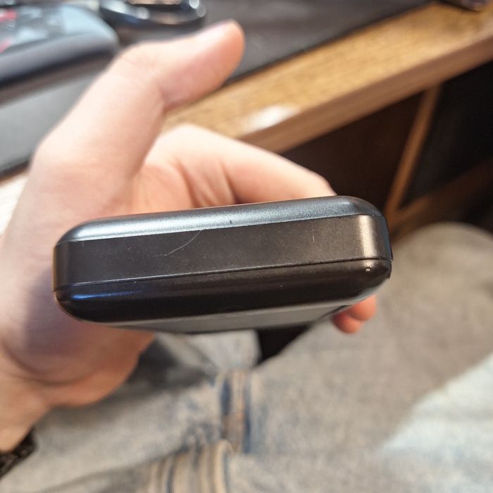 Нерабочий power bank от saffi