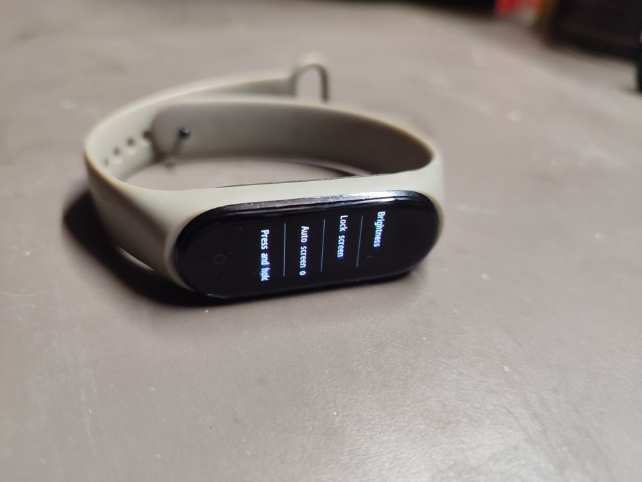 Mi Smart Band 5 - фитнес трекер