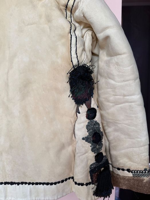 Cojoc tradițional de dama – Handmade Mărginimea Sibiului.