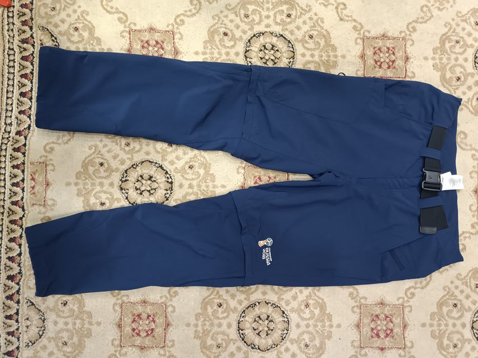 Оригинальные штаны adidas