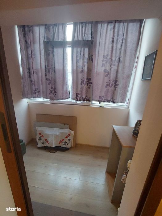 Calea Aradului- 3 camere+living,etaj 2 ,mobilat, 2 băi