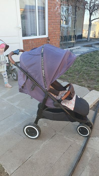 Коляска прогулочная