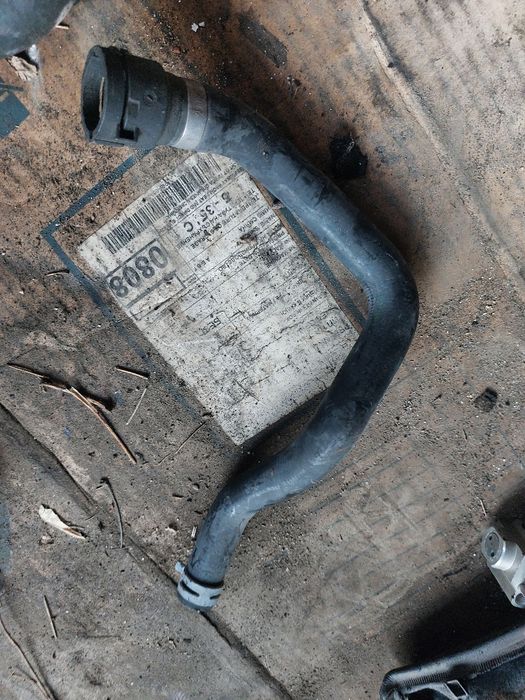 Тръби антифриз е90 е91 бмв  2.0д 184кс bmw e90 e91 2.0d