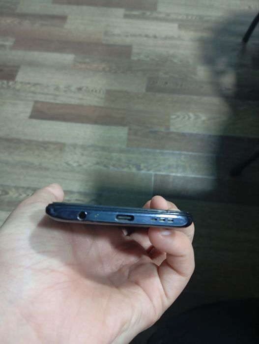 Redmi note 10s Срочно телефон в хорошем рабочем состояние.