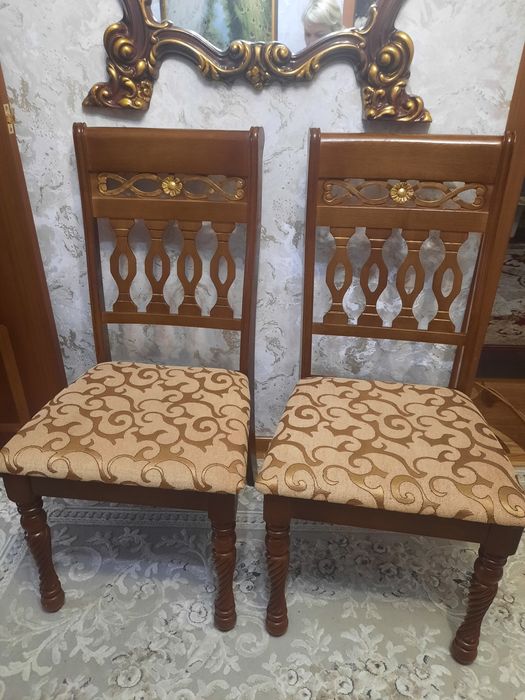 Стулья деревянные