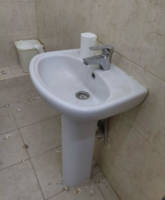 продам унитаз, раквину б/у