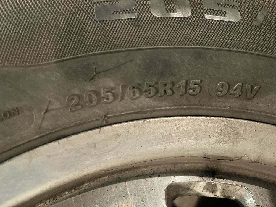 Продам диски с резиной R15