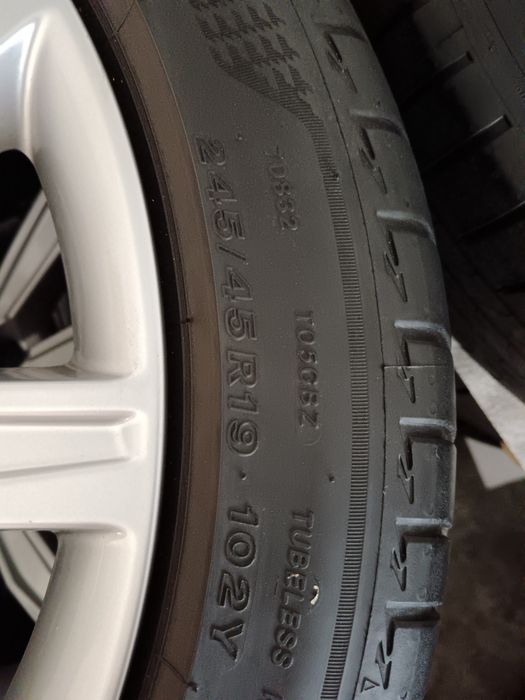 Set 4 anvelope vara Bridgestone 245/45/19 dot 2023