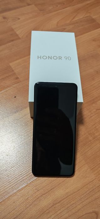 HONOR 90 смарфон