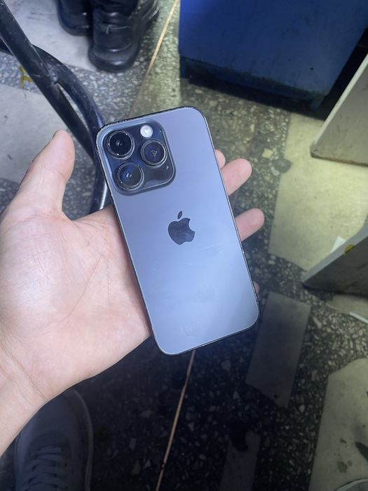 Продам Айфон 14 Про