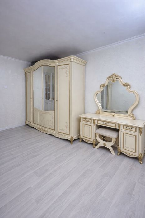 Спальный гарнитур классика (полный комплект)