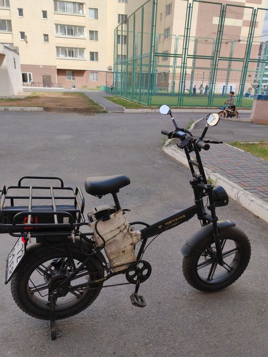 Эллектро велик монстр