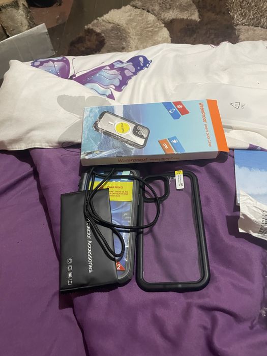 Vand husa iphone 12 prodectie totala