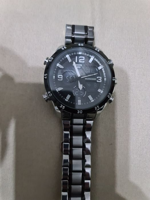 Casio G- shok часы продаётся