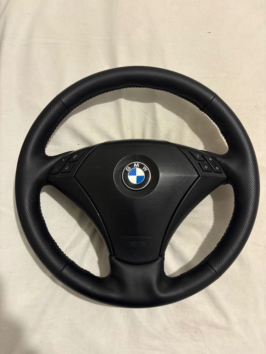 Волан бмв е60 с еърбег