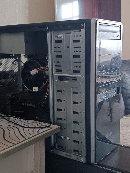 Продам компьютер подходит для игр