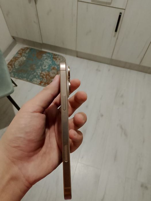 Iphone 16 Pro Max 256 золотистый