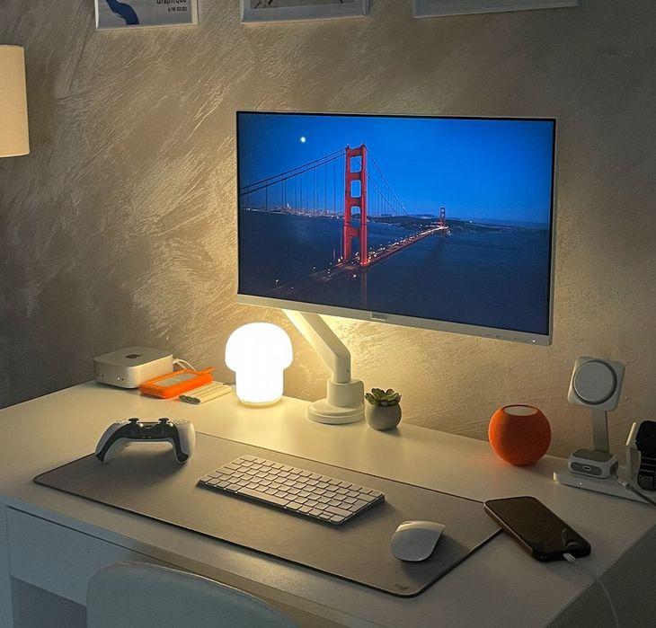[Комплект] Mac mini M4 Base + стойка + монитор + magic mouse + magic keyboard
