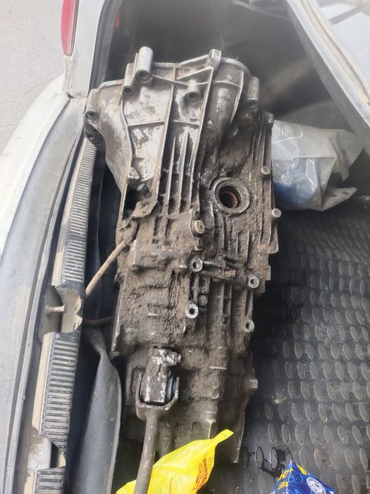 Audi 80 коробка  продам.