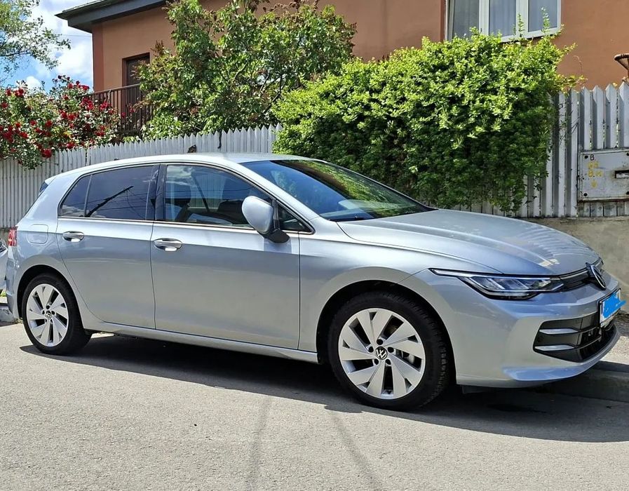 Volkswagen Golf VW Golf 1.5 TSI 2025 in garantie, cumparata din Romania