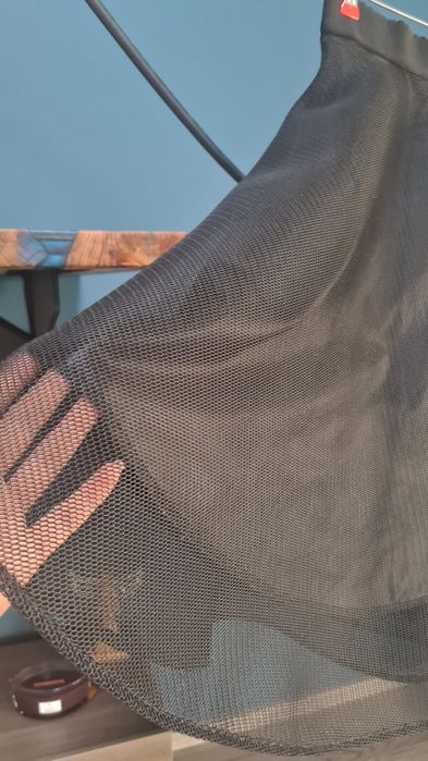 Черна клош пола с тюл