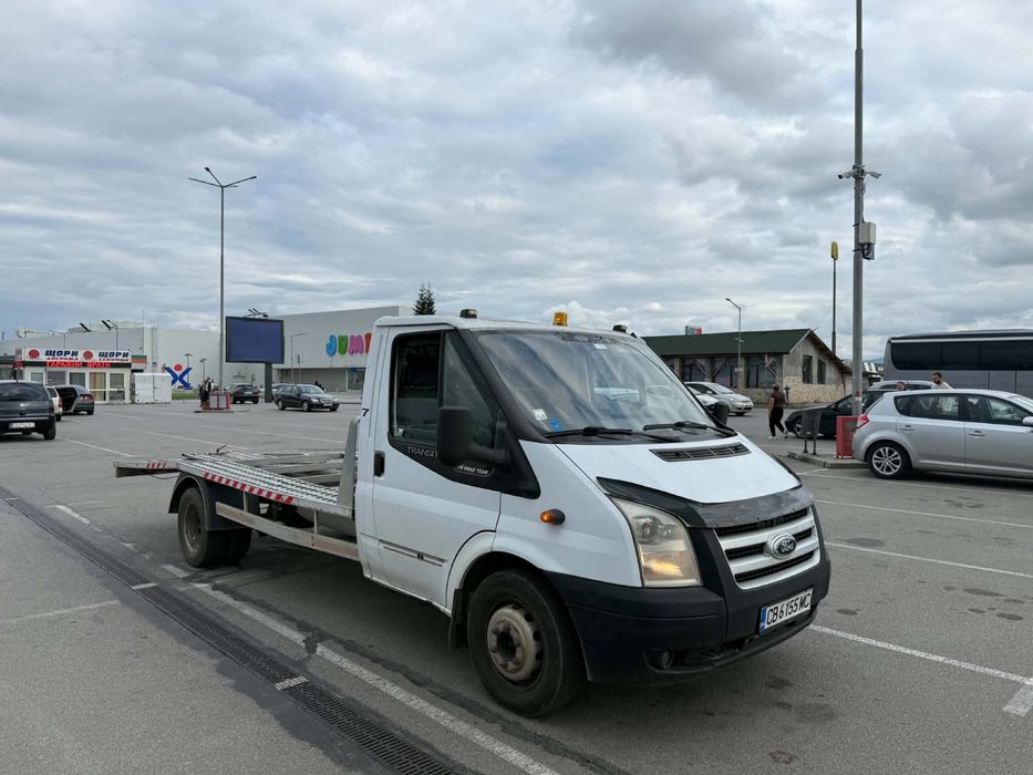 Продавам Форд Транзит