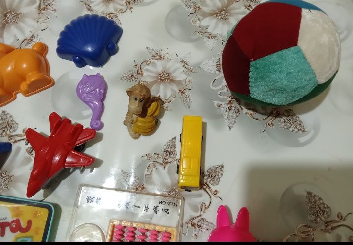 Игрушка,ойыншык бари бирге 1000тг