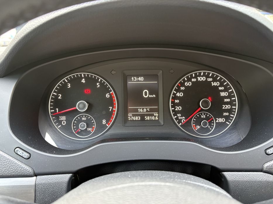 VOLKSWAGEN Jetta 2013 — imagine 5