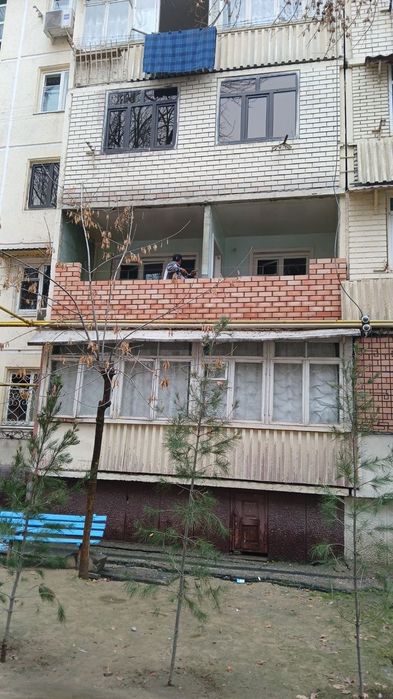 Аблисофка кирпич на балконе. Balkonga ablisofka g'isht teramiz...