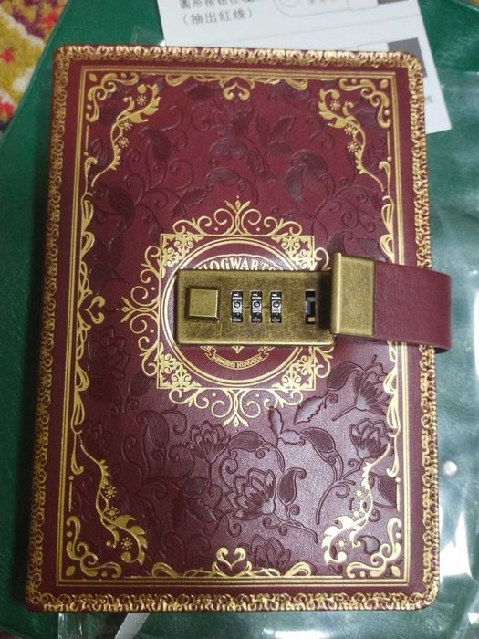 Блокнот с кодовым замком