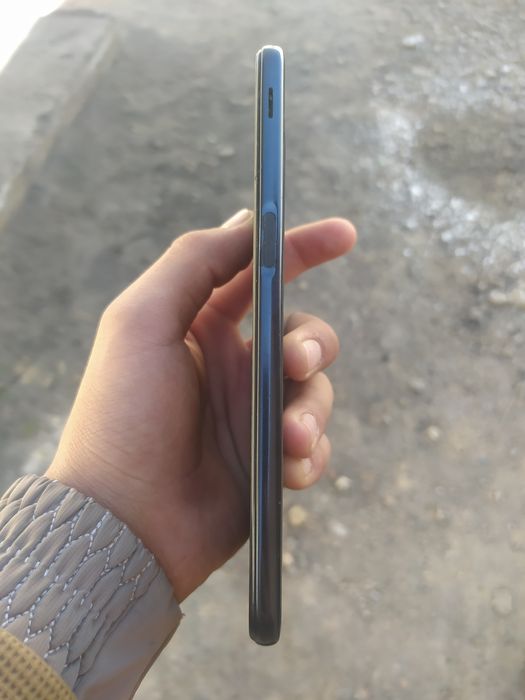 Samsung j6+ 32 xotira