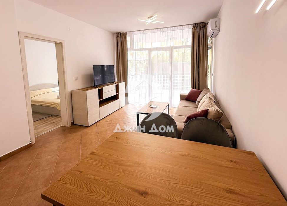 Продава се Двустаен апартамент в к.к. Слънчев бряг - 65 кв.м за 1231 €/кв.м - Снимка #4